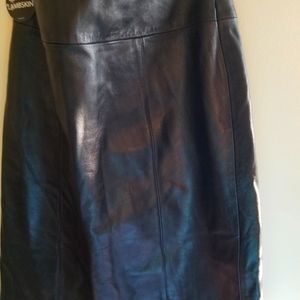 Jaclyn Smith genuine leather skirt